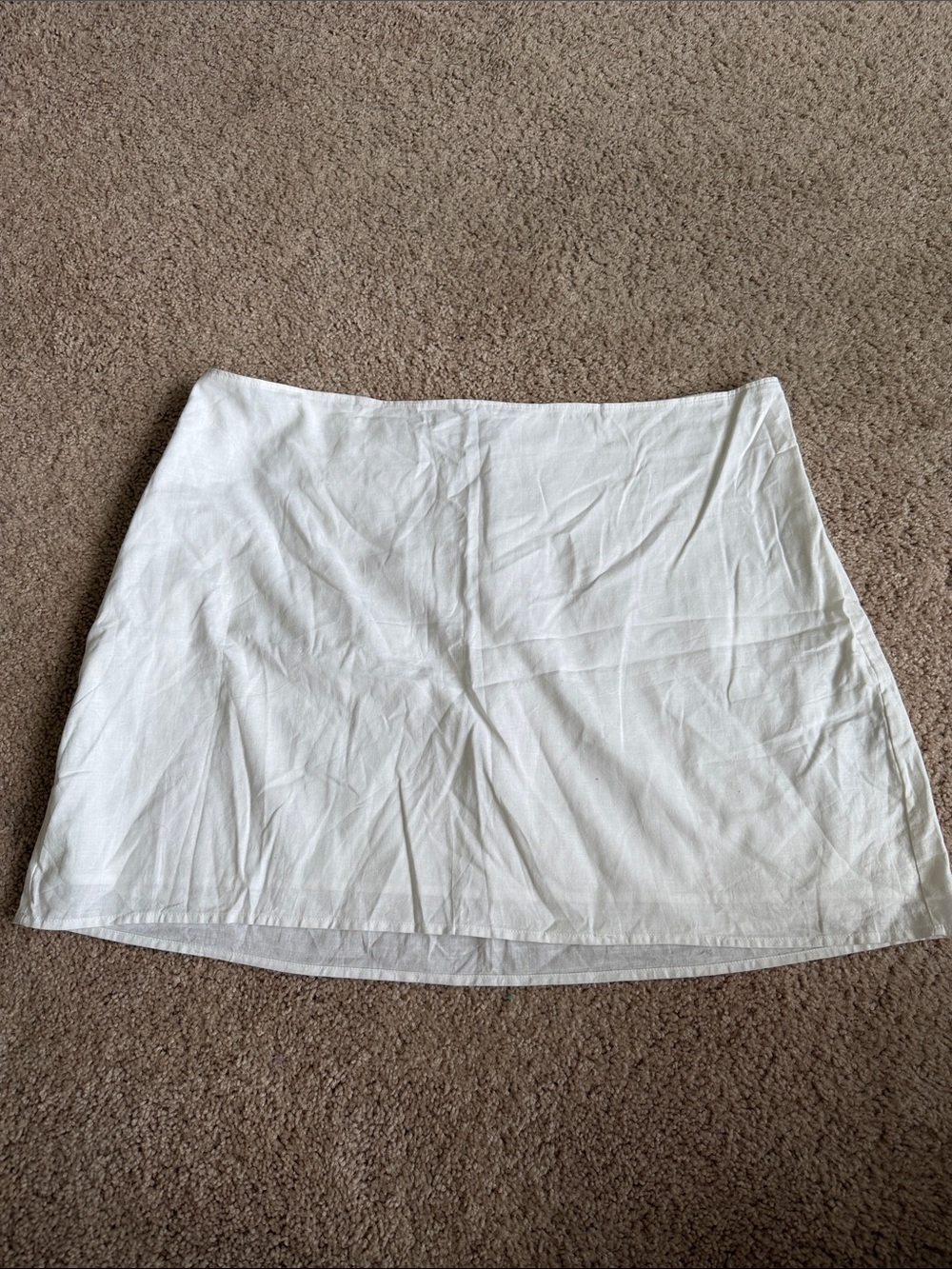Abercrombie & Fitch White Mini Skirt
